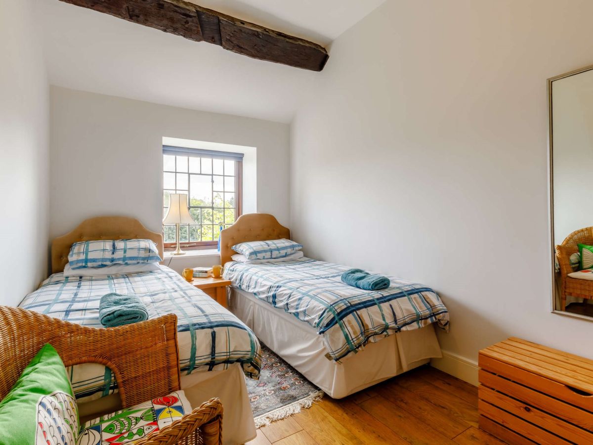The Old Hall Farmhouse Barn, listing photograph 11