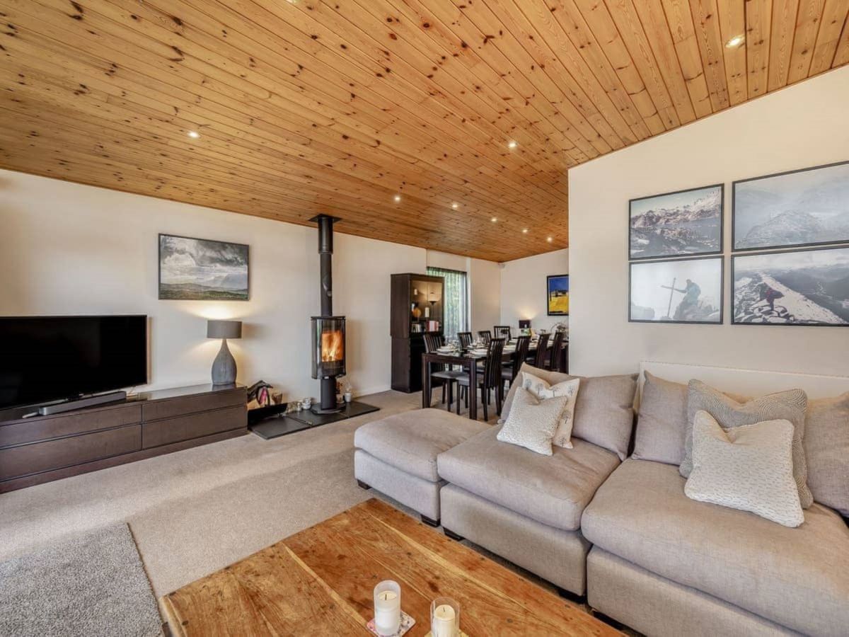 Homewood, listing photograph 4