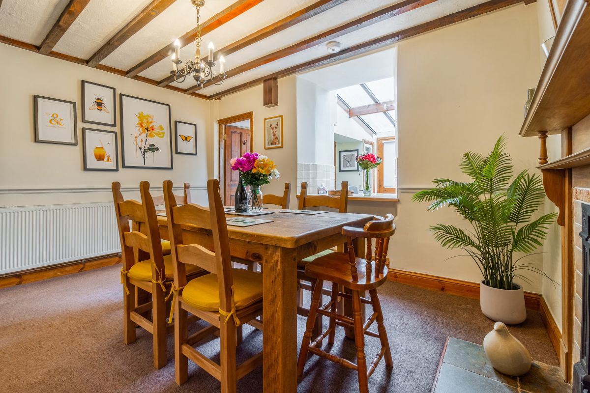 Honeycomb Cottage, listing photograph 10