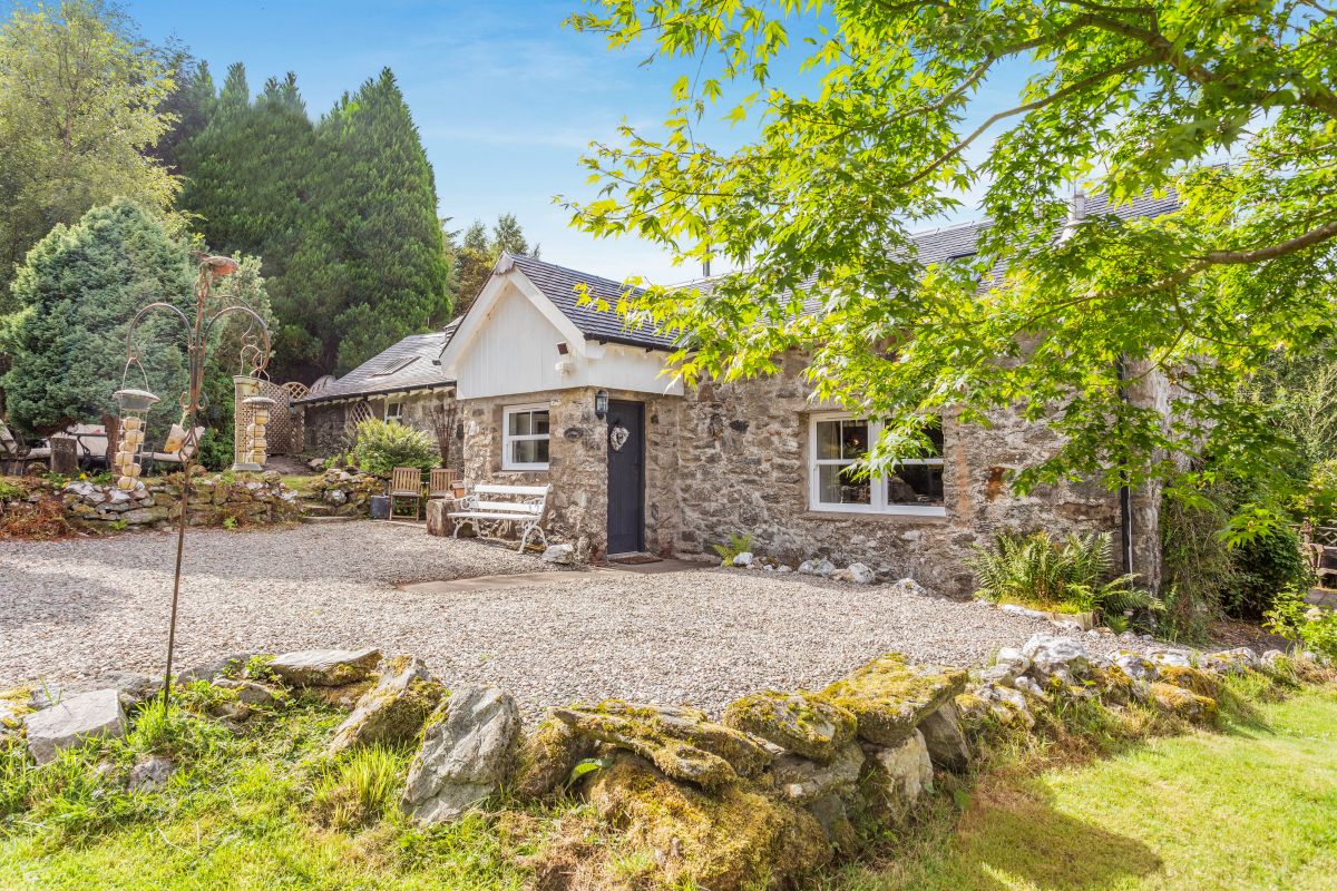 Stroneslaney Cottage