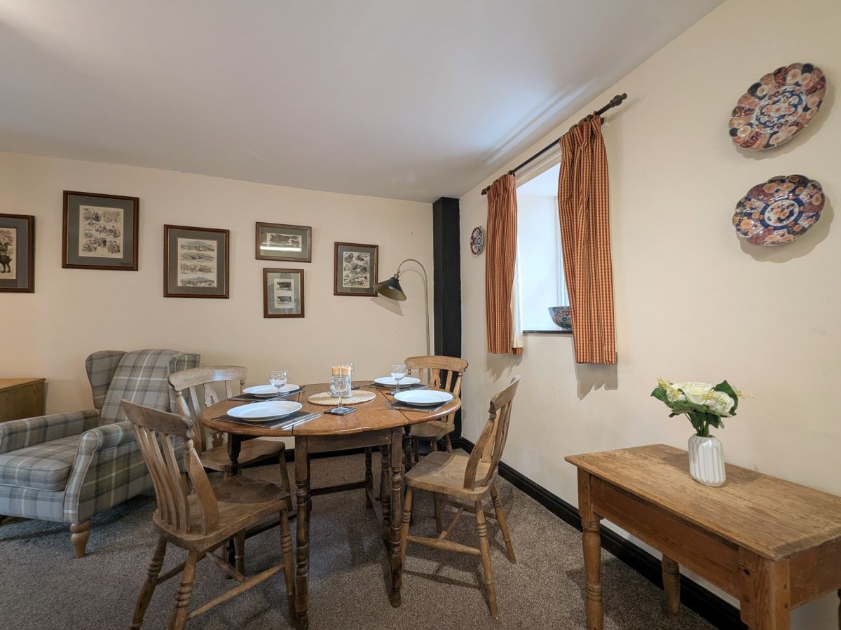 Cobbler's Cottage - Lorton, listing photograph 4