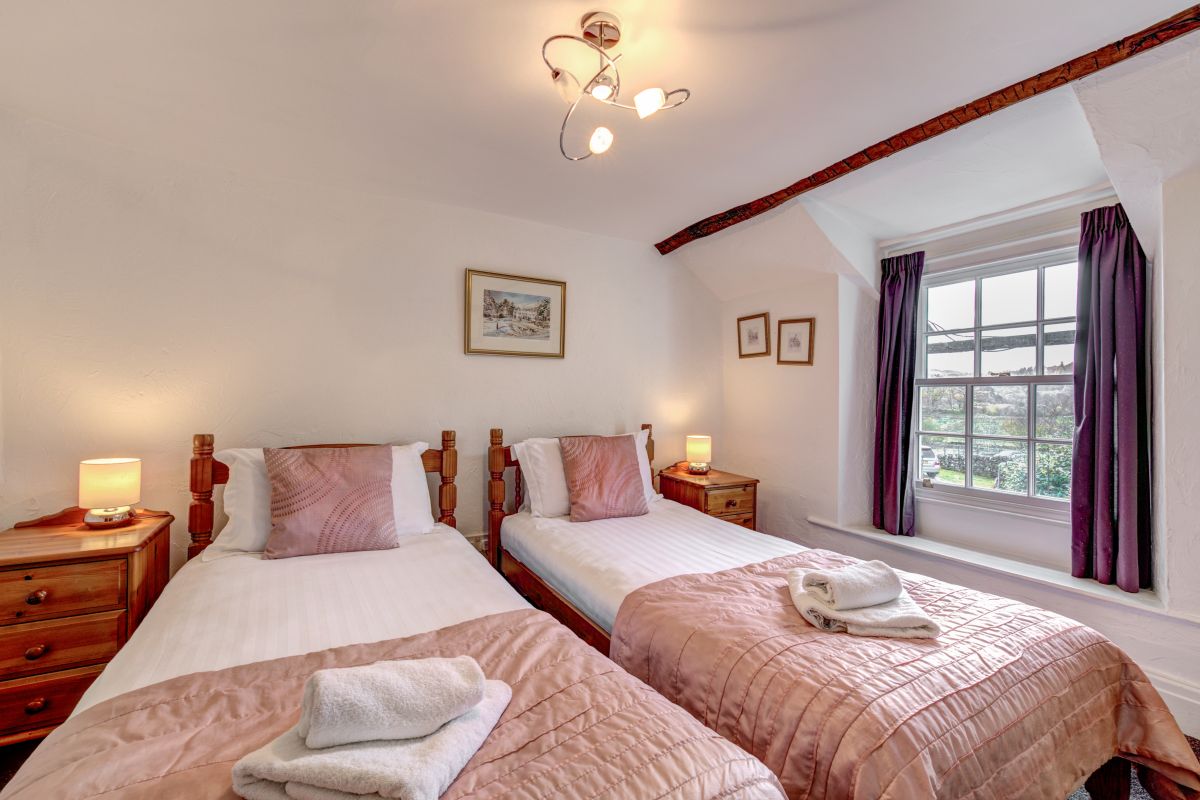 Rose Cottage, listing photograph 9