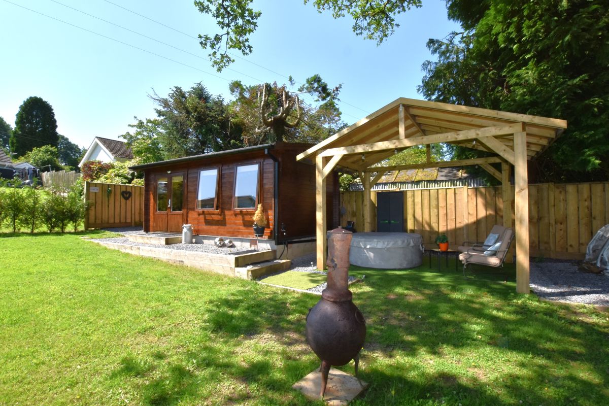 The Cabin at Gerynant, listing photograph 3