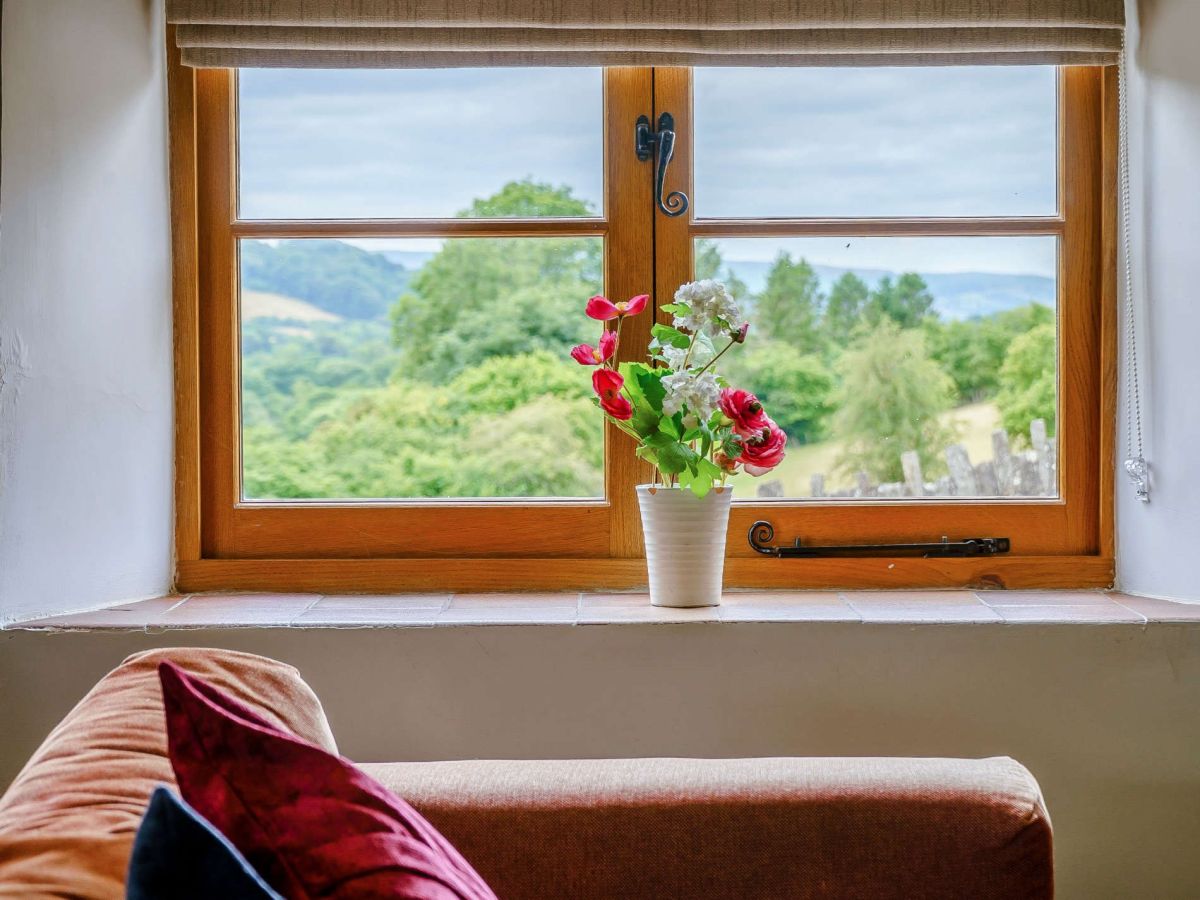 Jeana's Cottage, listing photograph 7