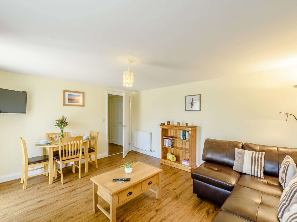 Celyn - Bala Barns, listing photograph 10