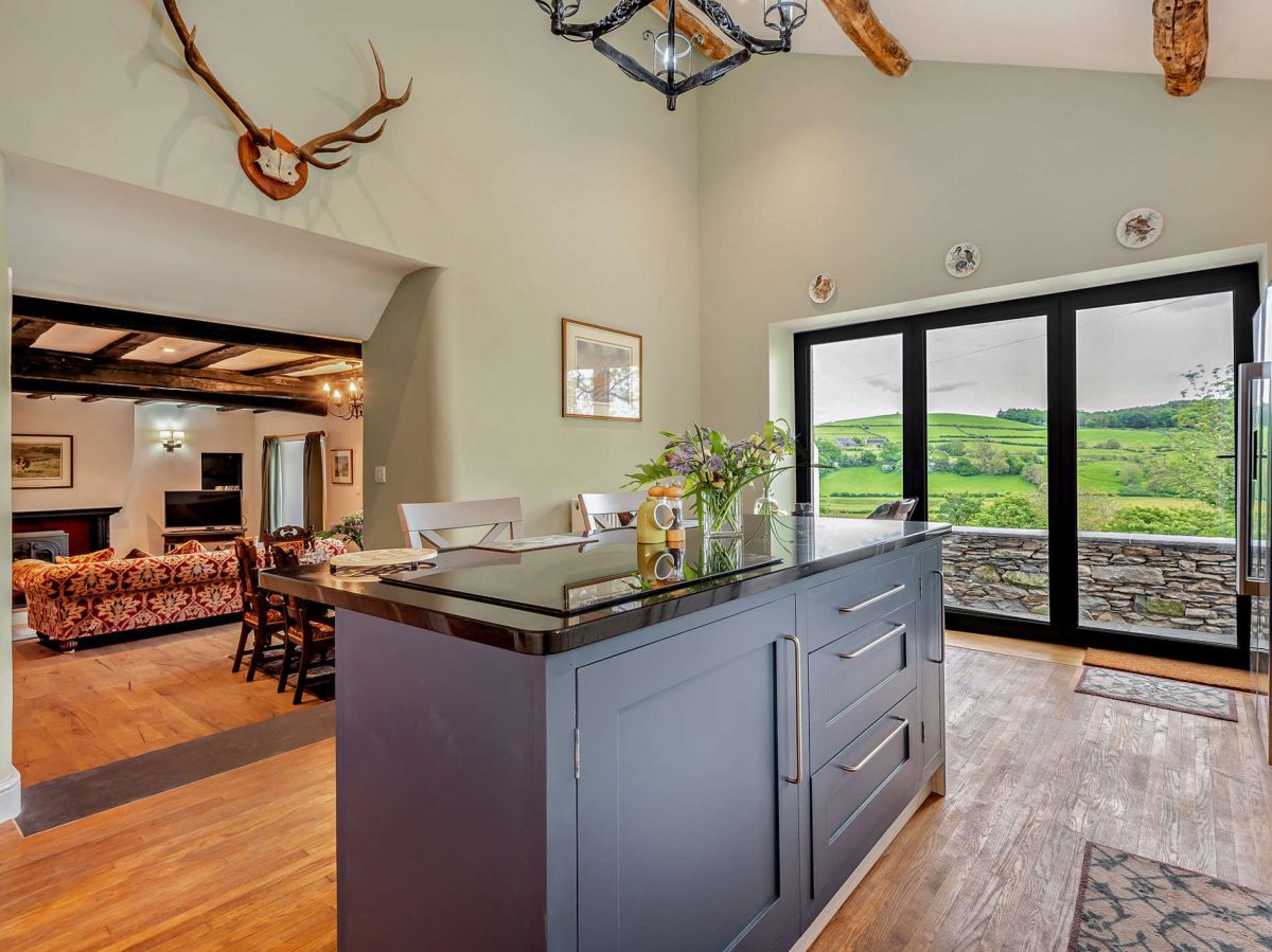 Middle Bleansley, listing photograph 2