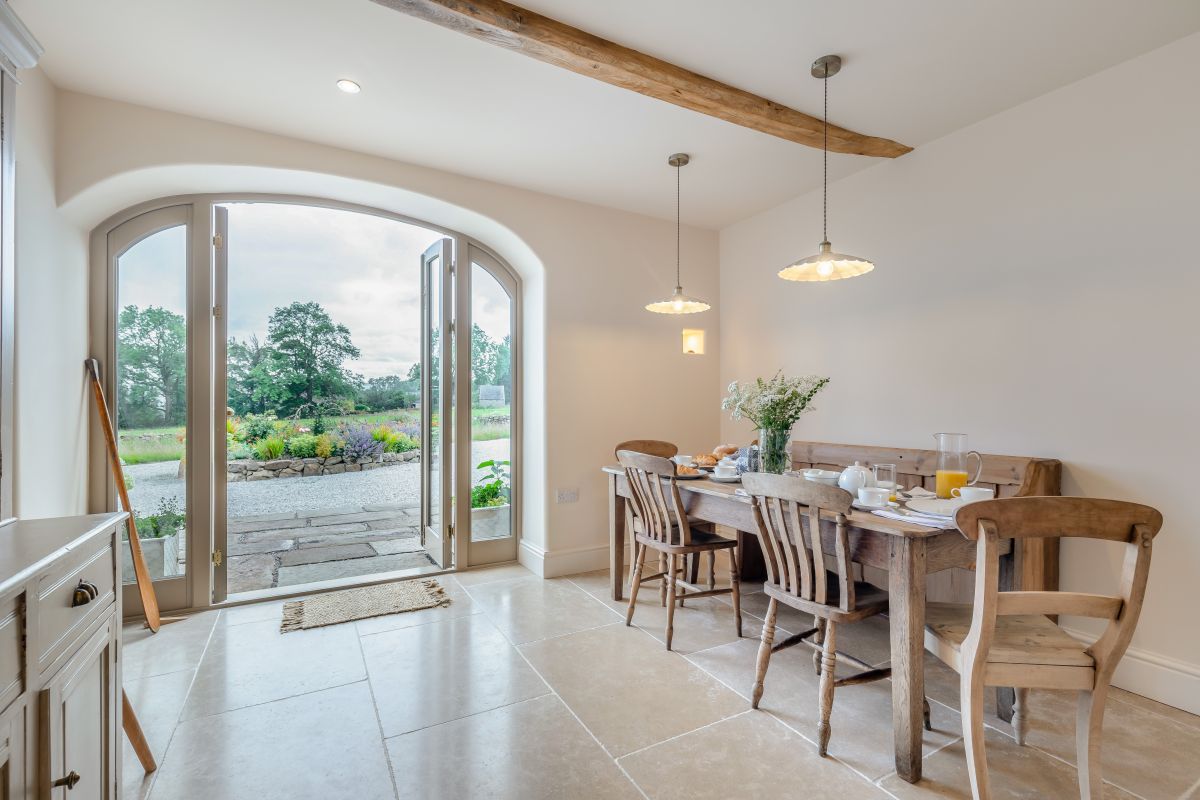 Alders Barn, listing photograph 11