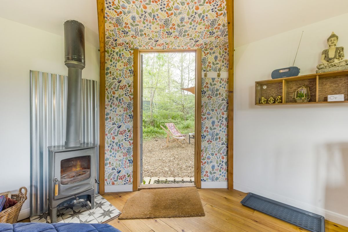 Maize Cabin, listing photograph 5