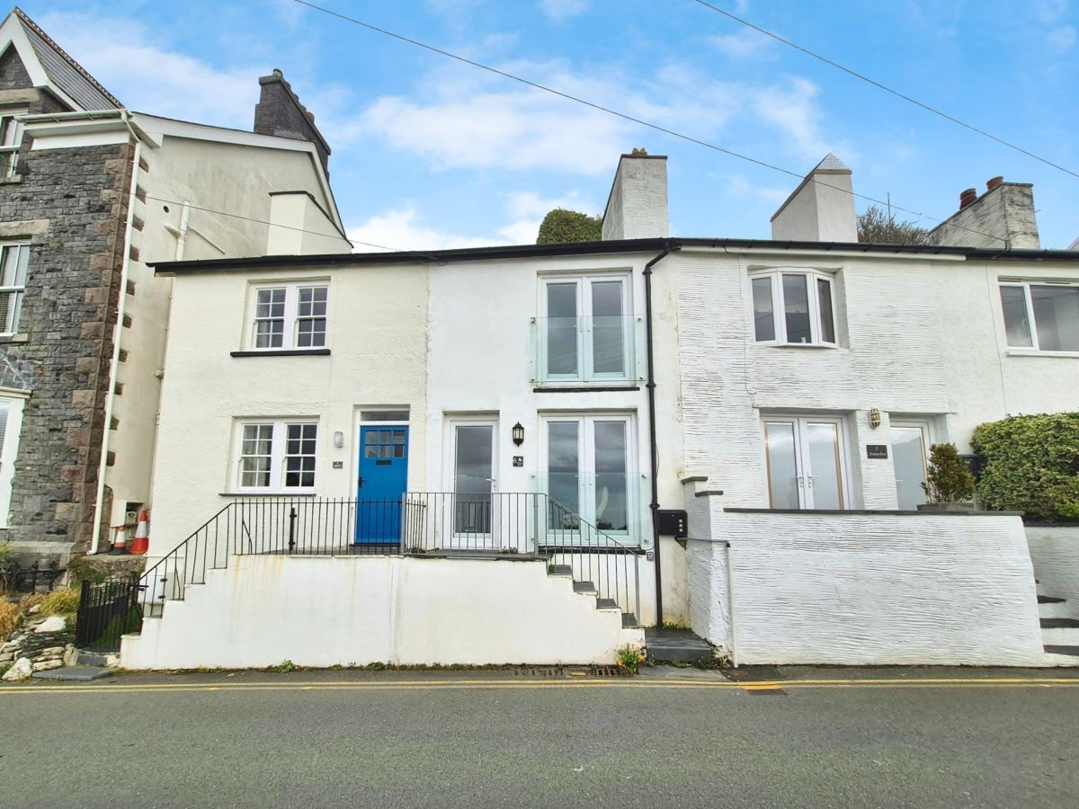 6 Penhelyg Road, listing photograph 2