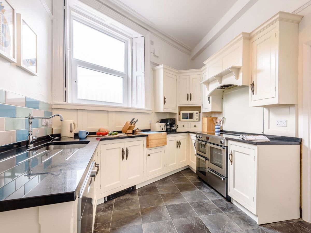 Flanders House, listing photograph 6