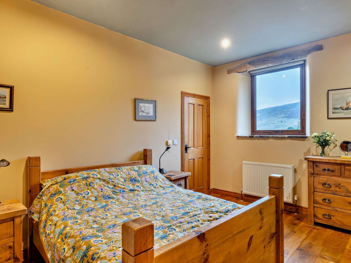 Combs Barn, listing photograph 9