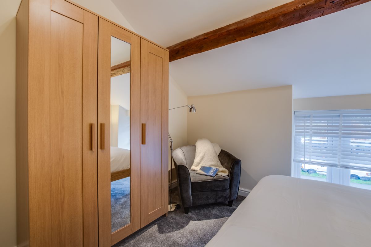 Agape Cottage, listing photograph 9