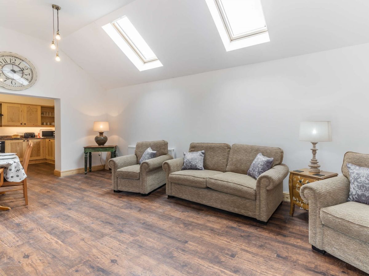 Heartwood Cottage, listing photograph 7