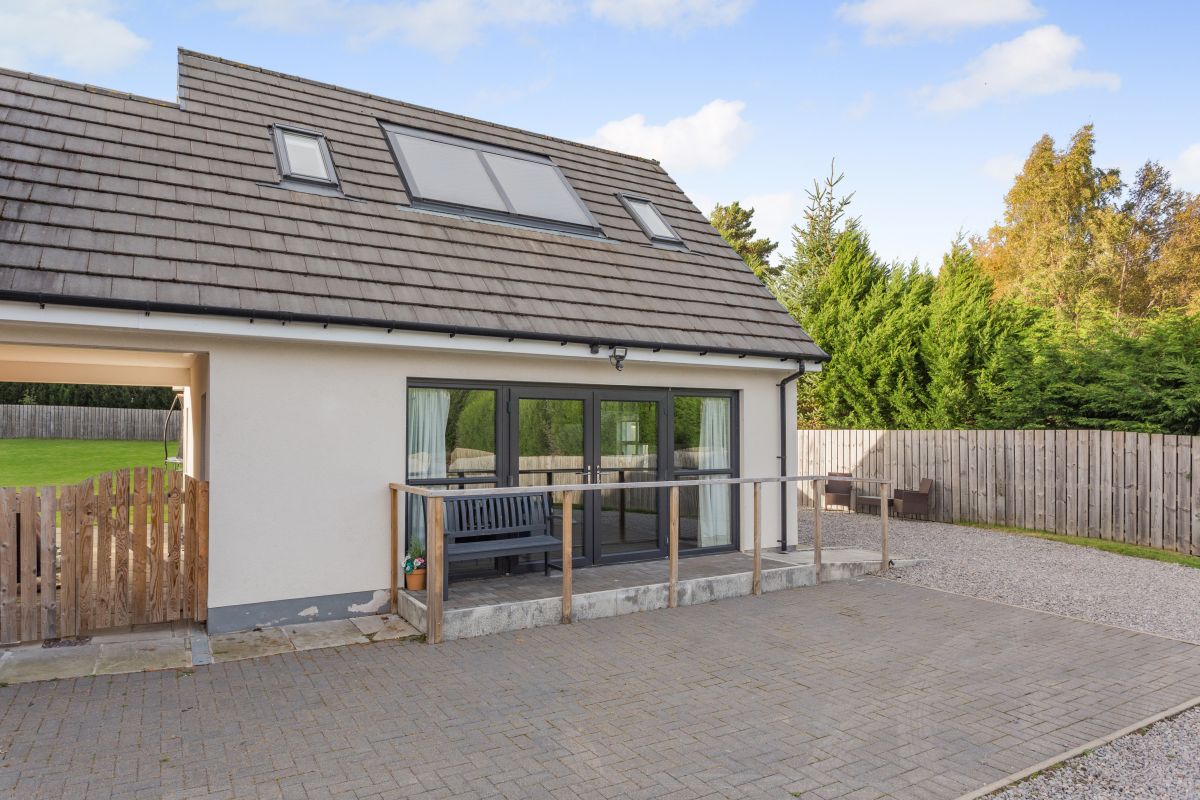 Clava Hideaway, listing photograph 7