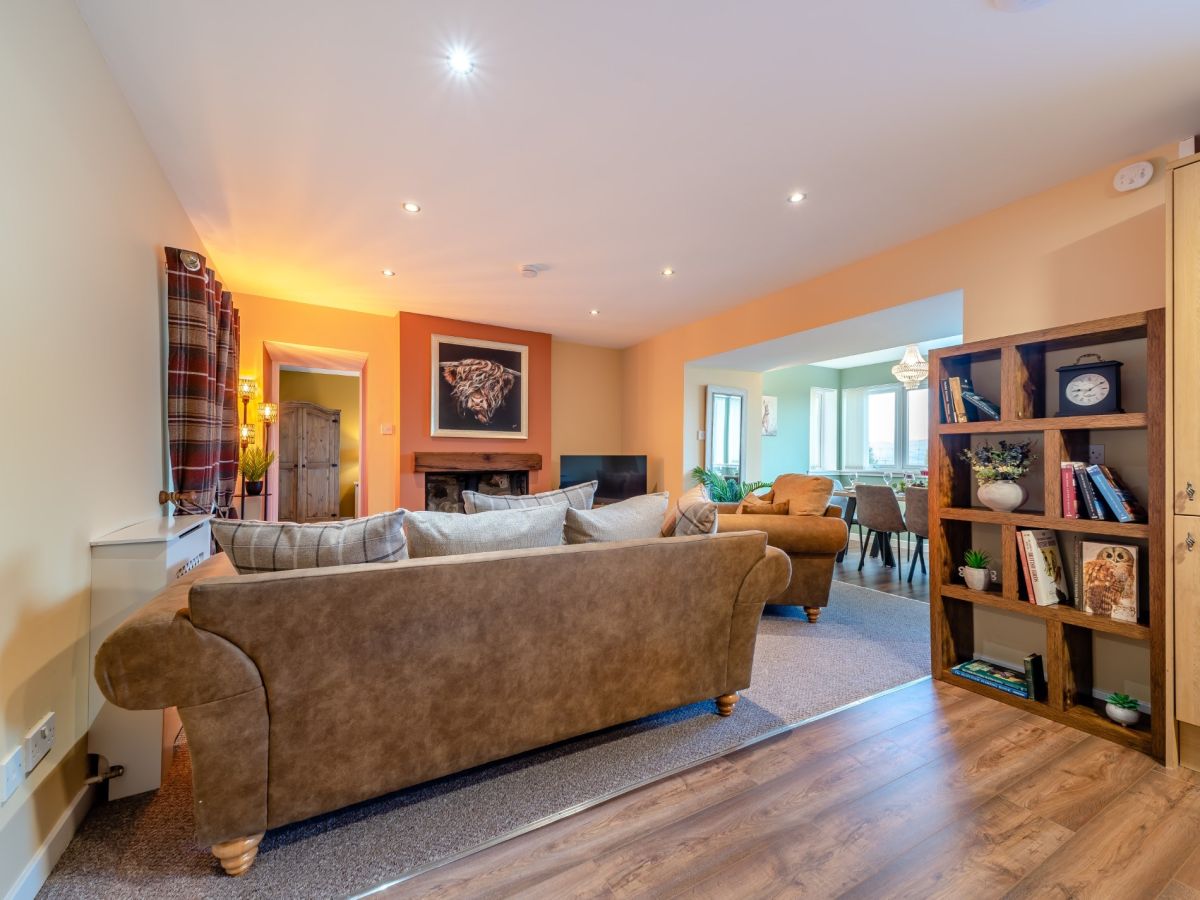 Campsie View, listing photograph 6