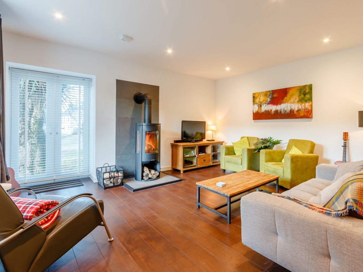 Lochranza Lodge Steading, listing photograph 2
