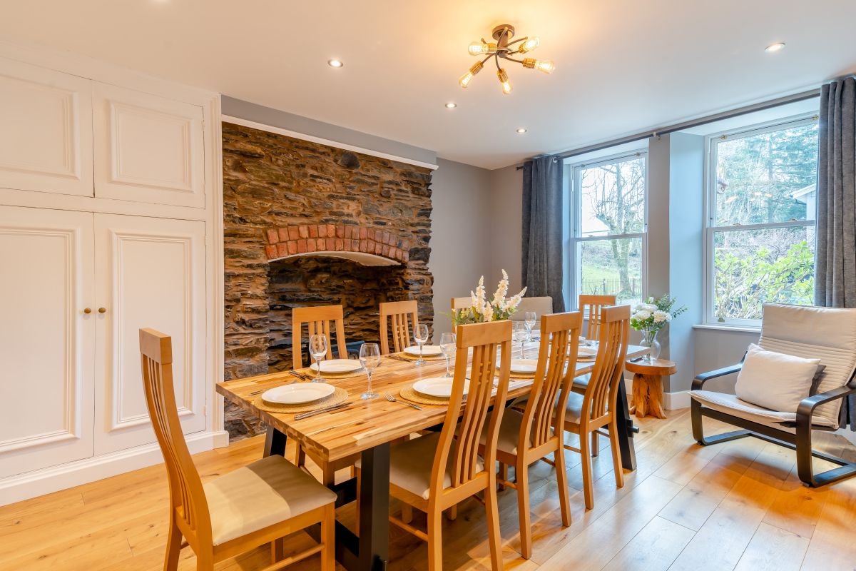 Oldfield House, listing photograph 7