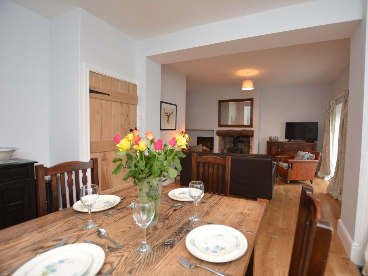 Werdnas Cottage, listing photograph 5