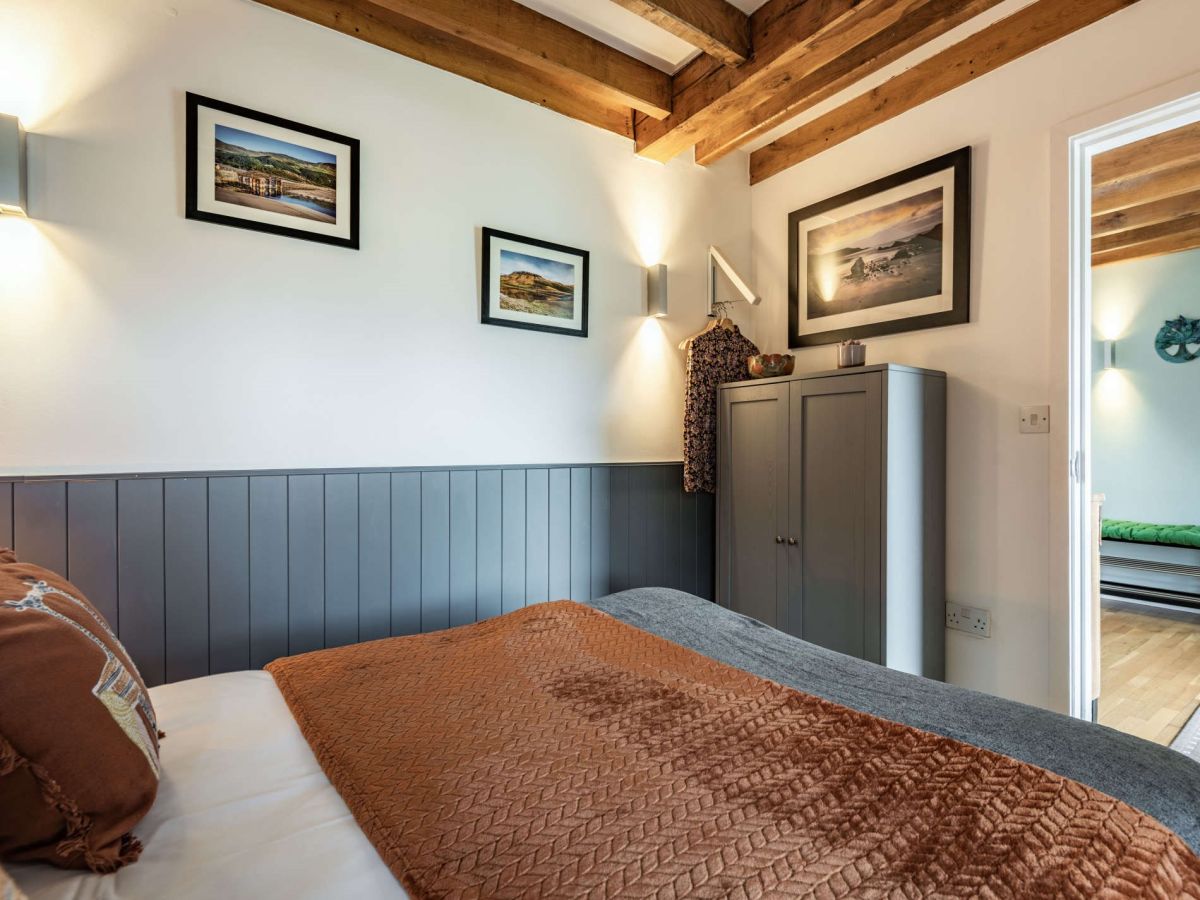 East Hay Barn, listing photograph 12