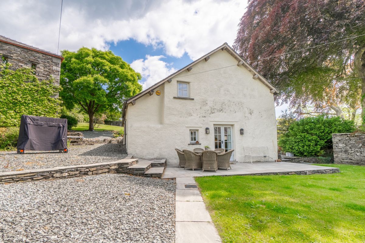 The Farmhouse, listing photograph 7