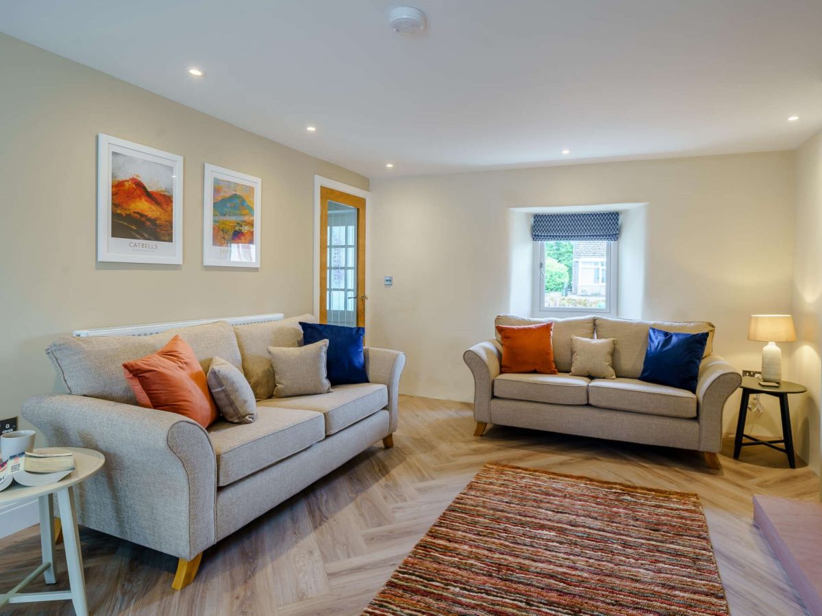 The Rambler Rose, listing photograph 5
