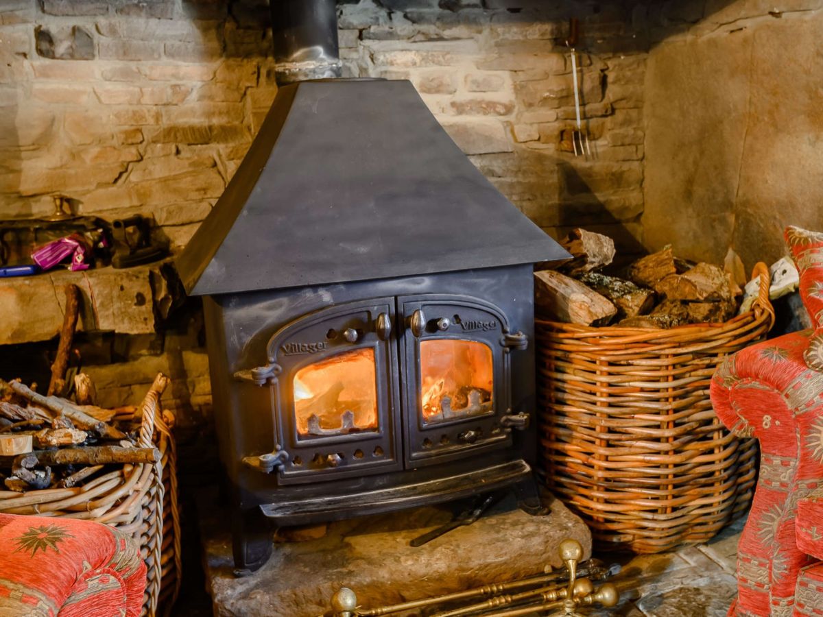 Sugar Loaf Farmhouse, listing photograph 4