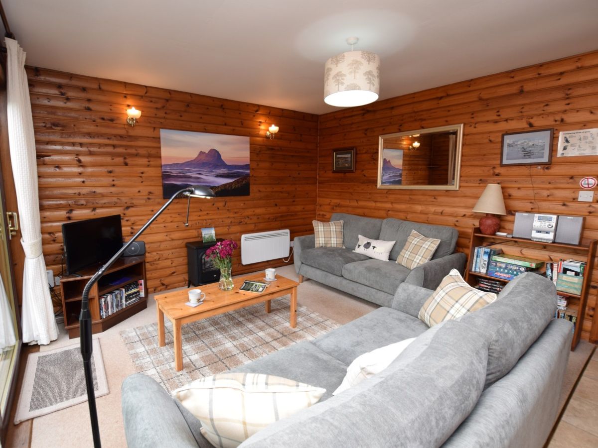 Macleod Chalet, listing photograph 9