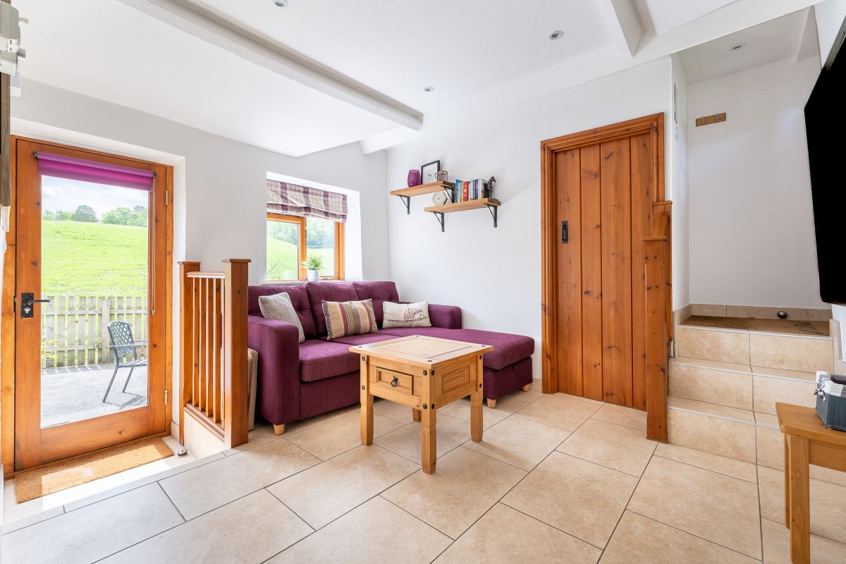 Garden Cottage, listing photograph 4