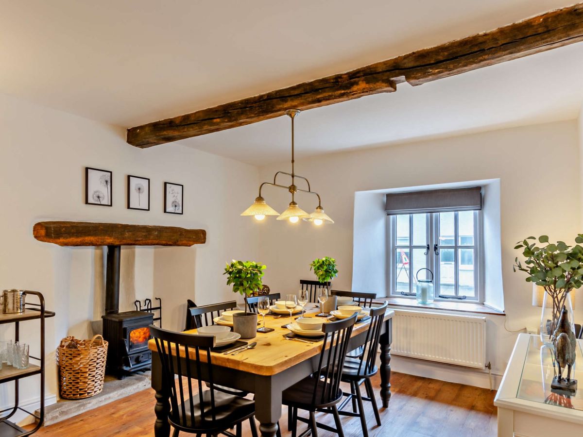 Saffron Cottage, listing photograph 3