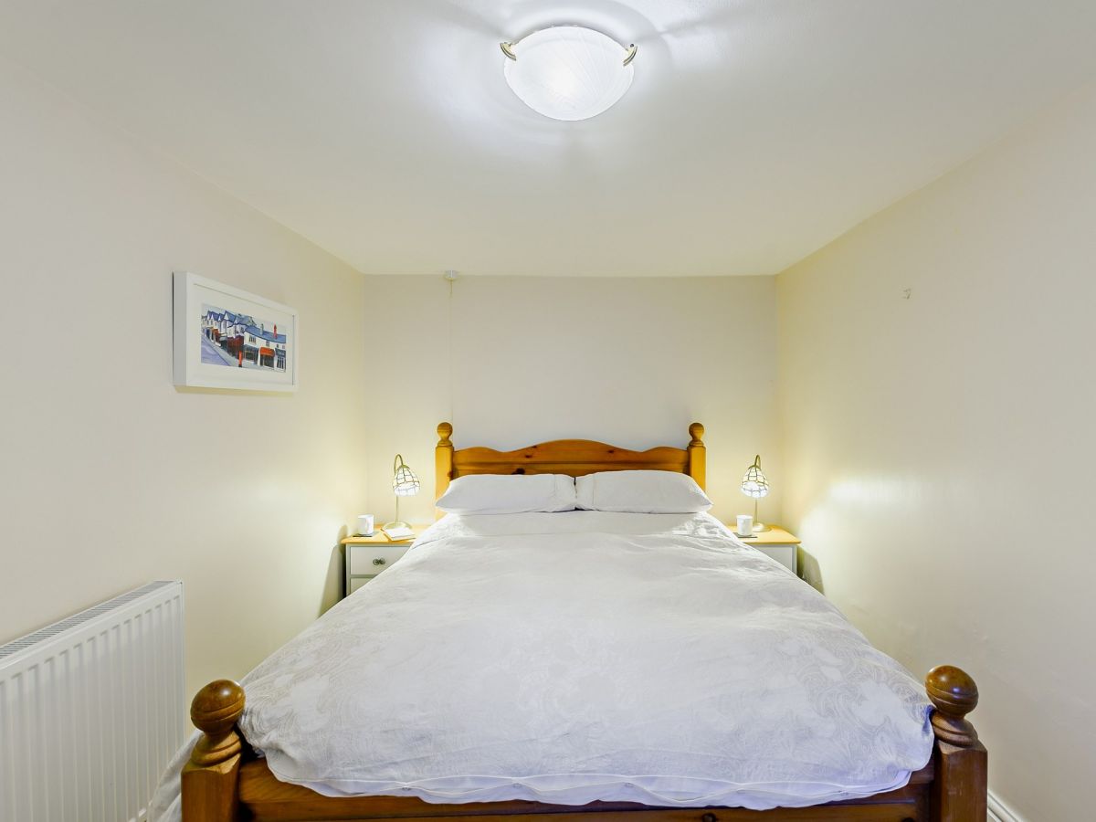 Aarons Place, listing photograph 7