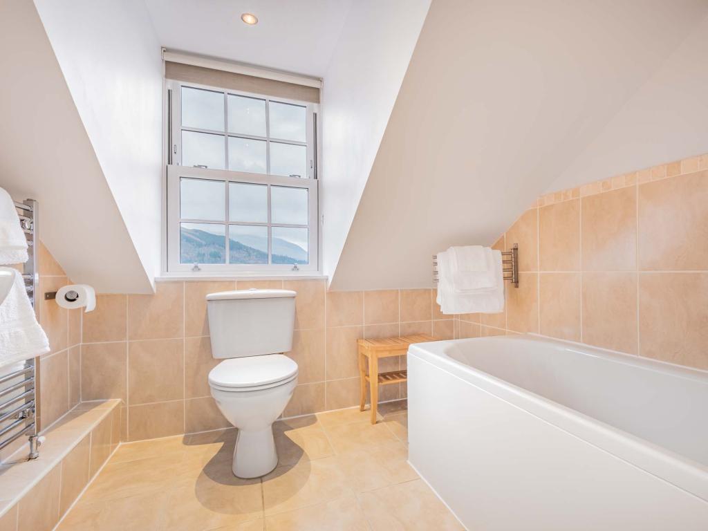 The Loft, listing photograph 10