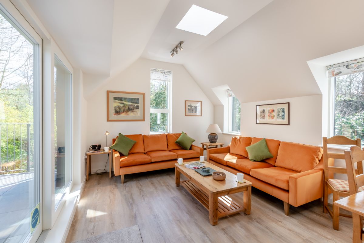 Copper Beech Lodge, listing photograph 9