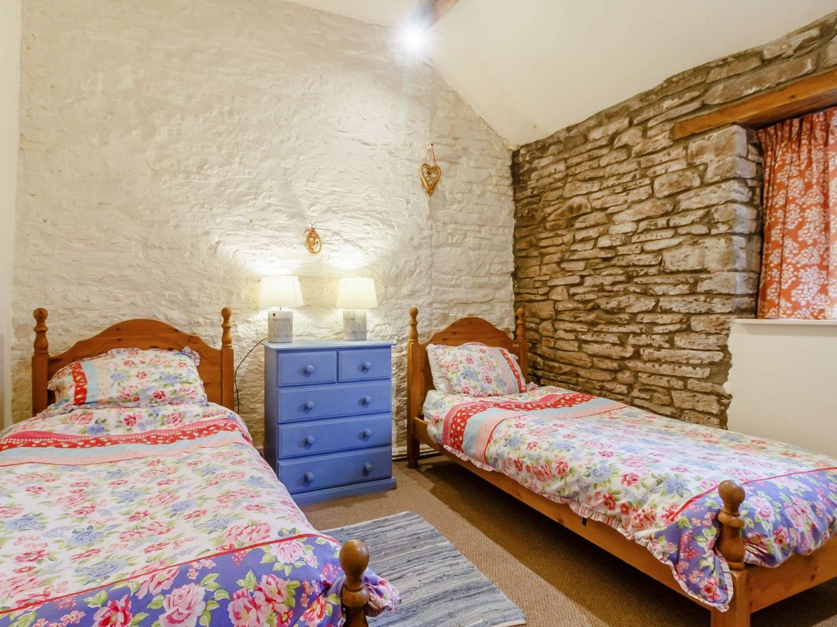 Granary, listing photograph 11