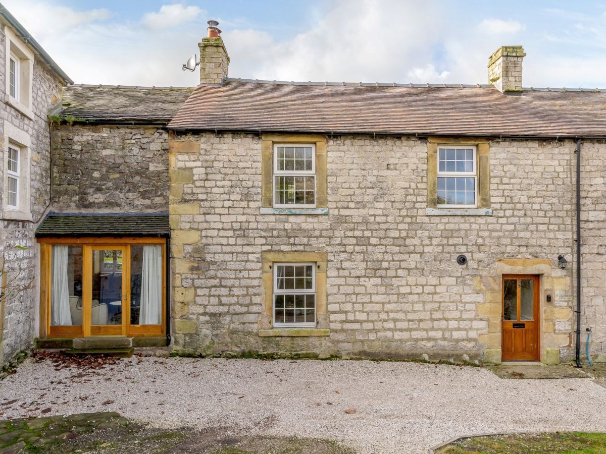 Snake And Diamond Cottage, listing photograph 2