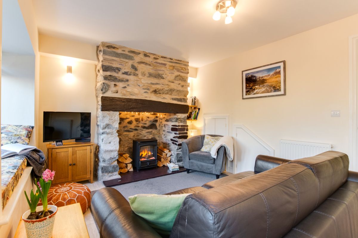 Agape Cottage, listing photograph 6