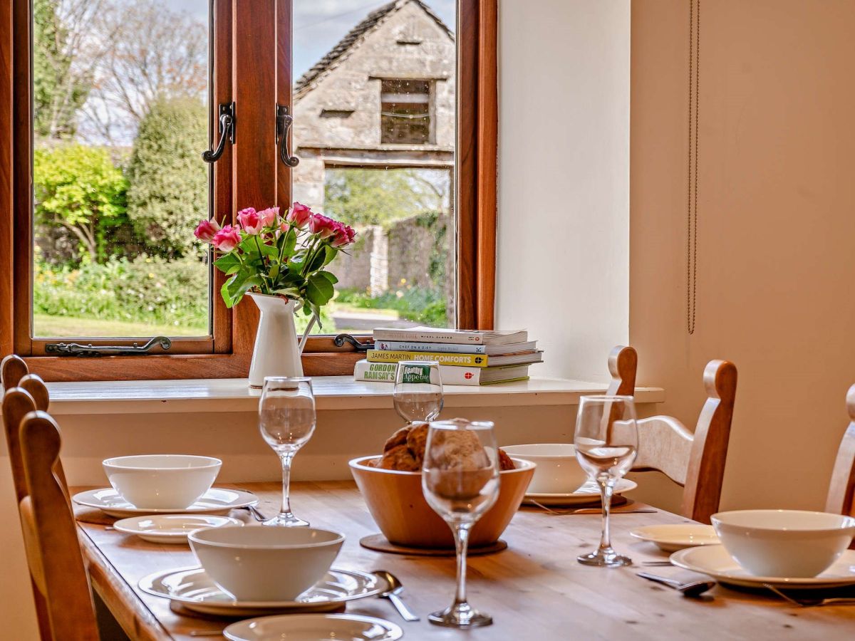 Cookes Cottage, listing photograph 9