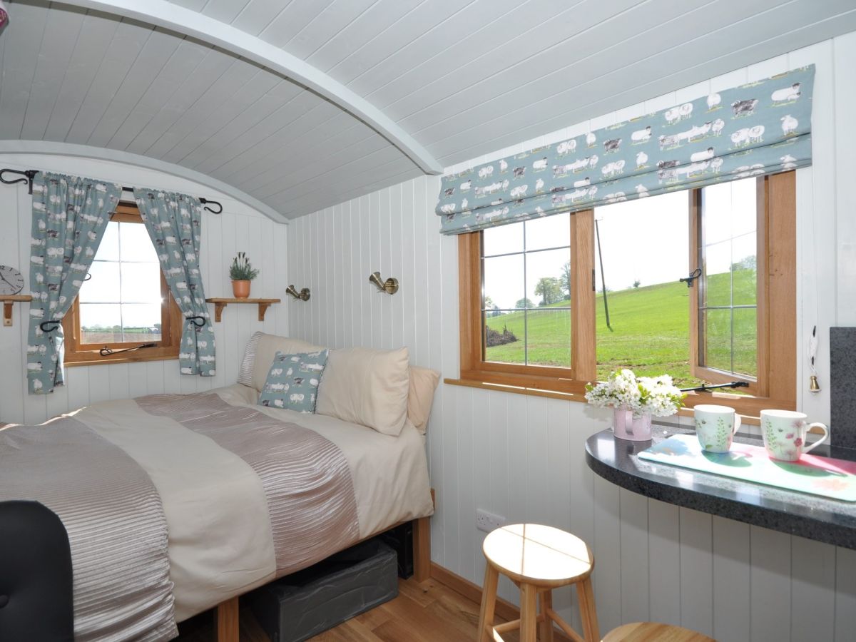 Skirrid Bolt Hole Sauna & Hot Tub, listing photograph 11