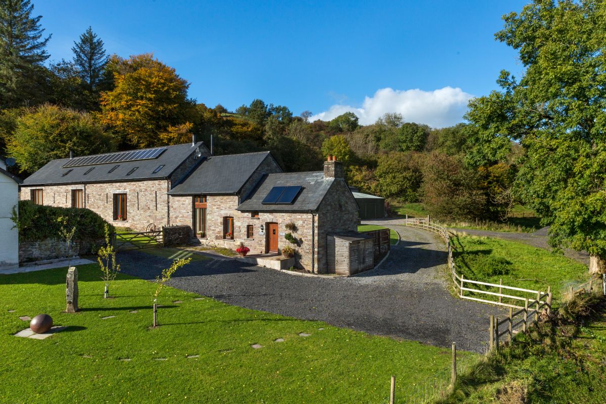 Onnen Fawr Barn