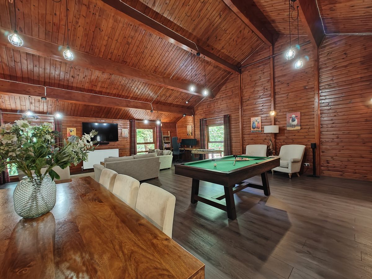 Alpine Lodge, listing photograph 4