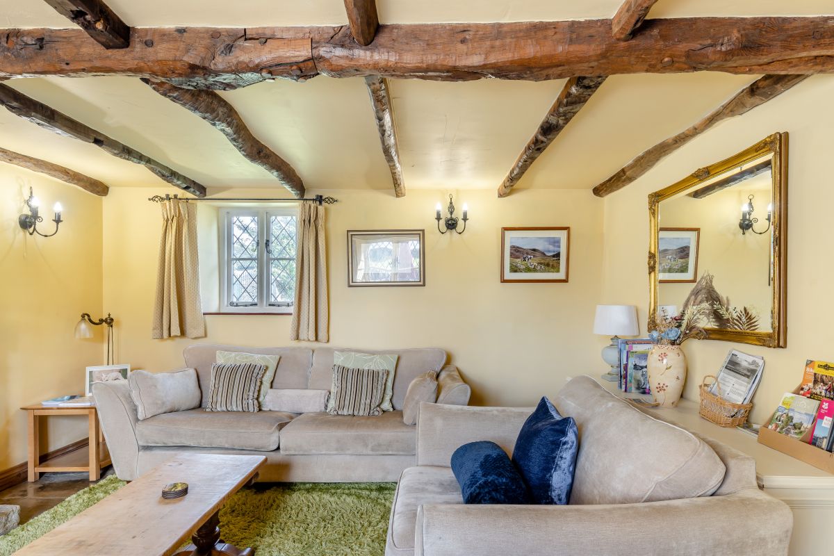 Sweet Knoll Farmhouse, listing photograph 8