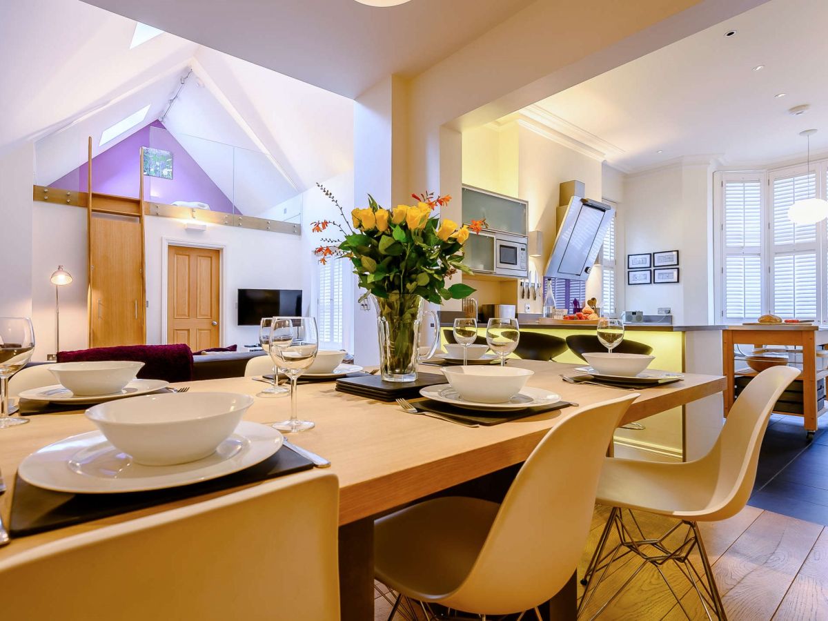 Century House, listing photograph 6