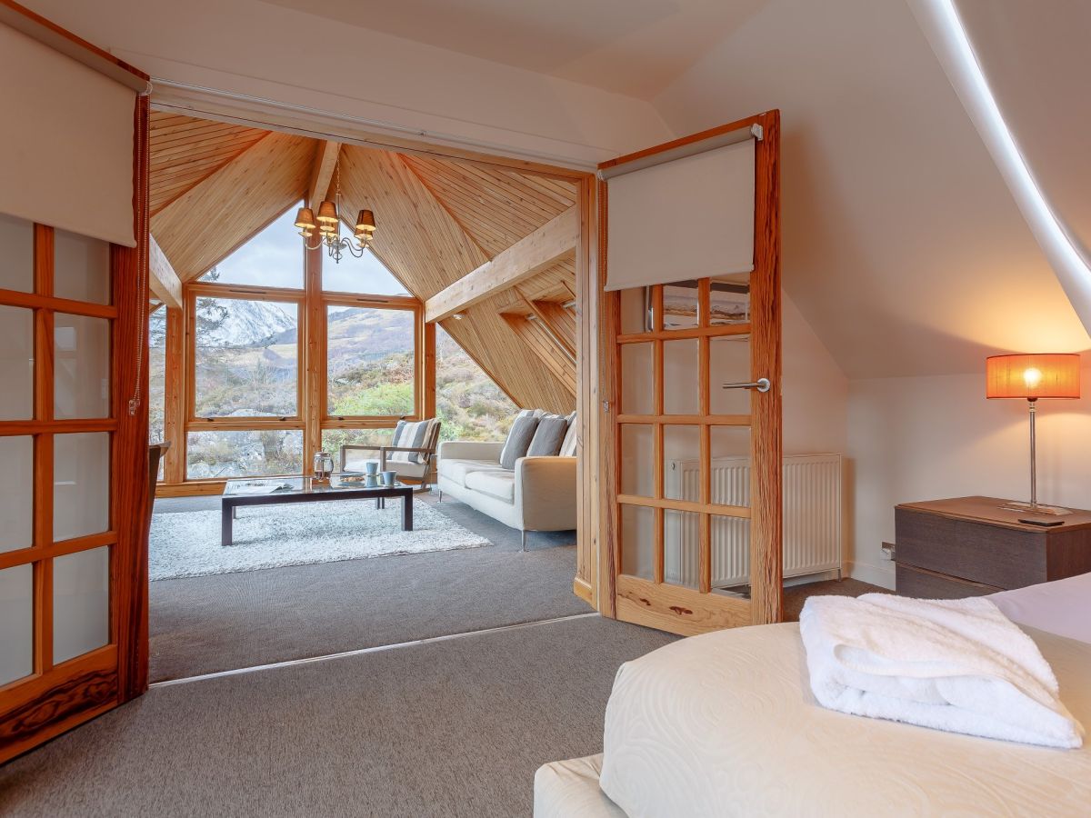 Lochside House, listing photograph 6