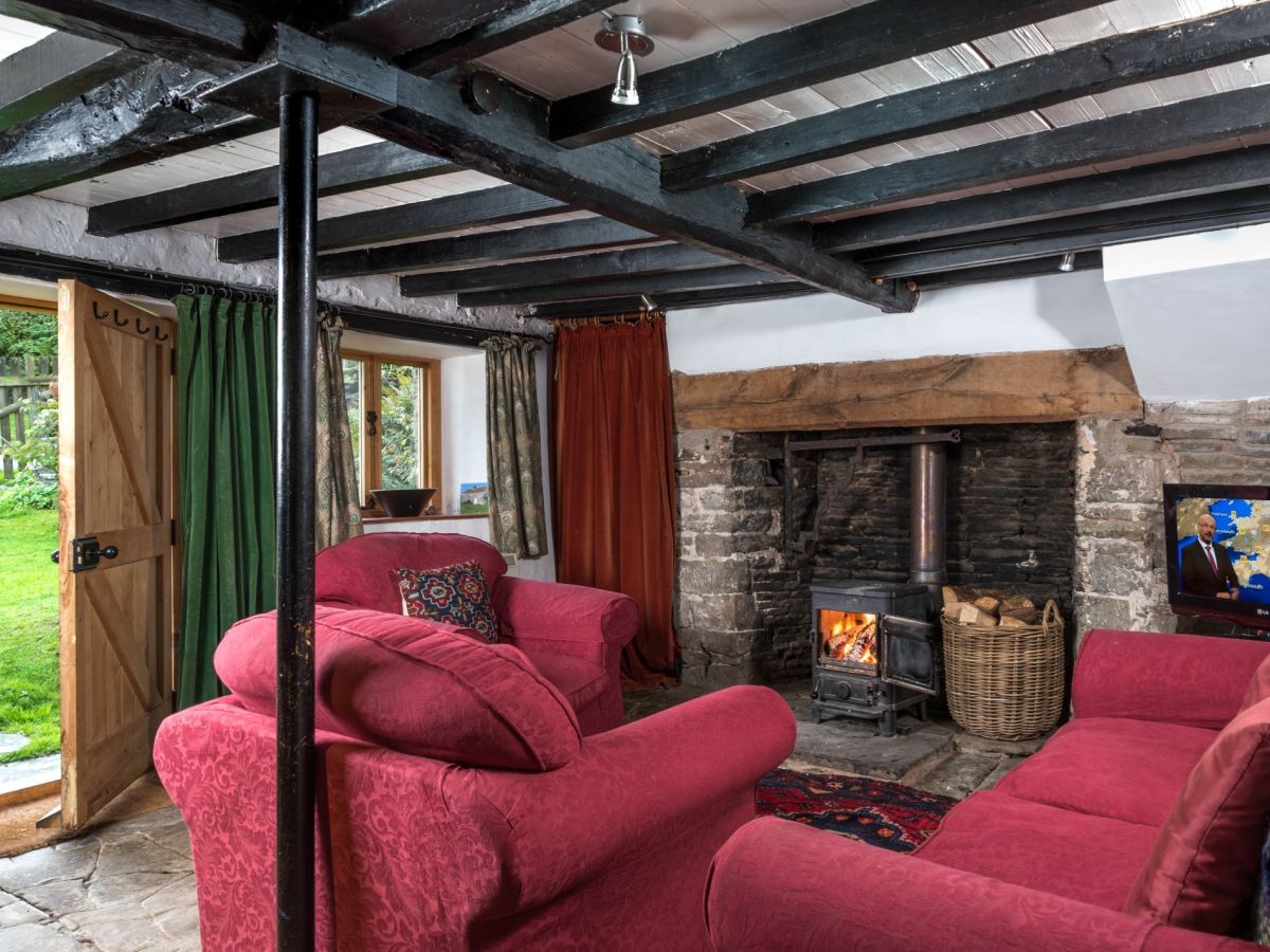 Tomkyn's Cottage, listing photograph 3