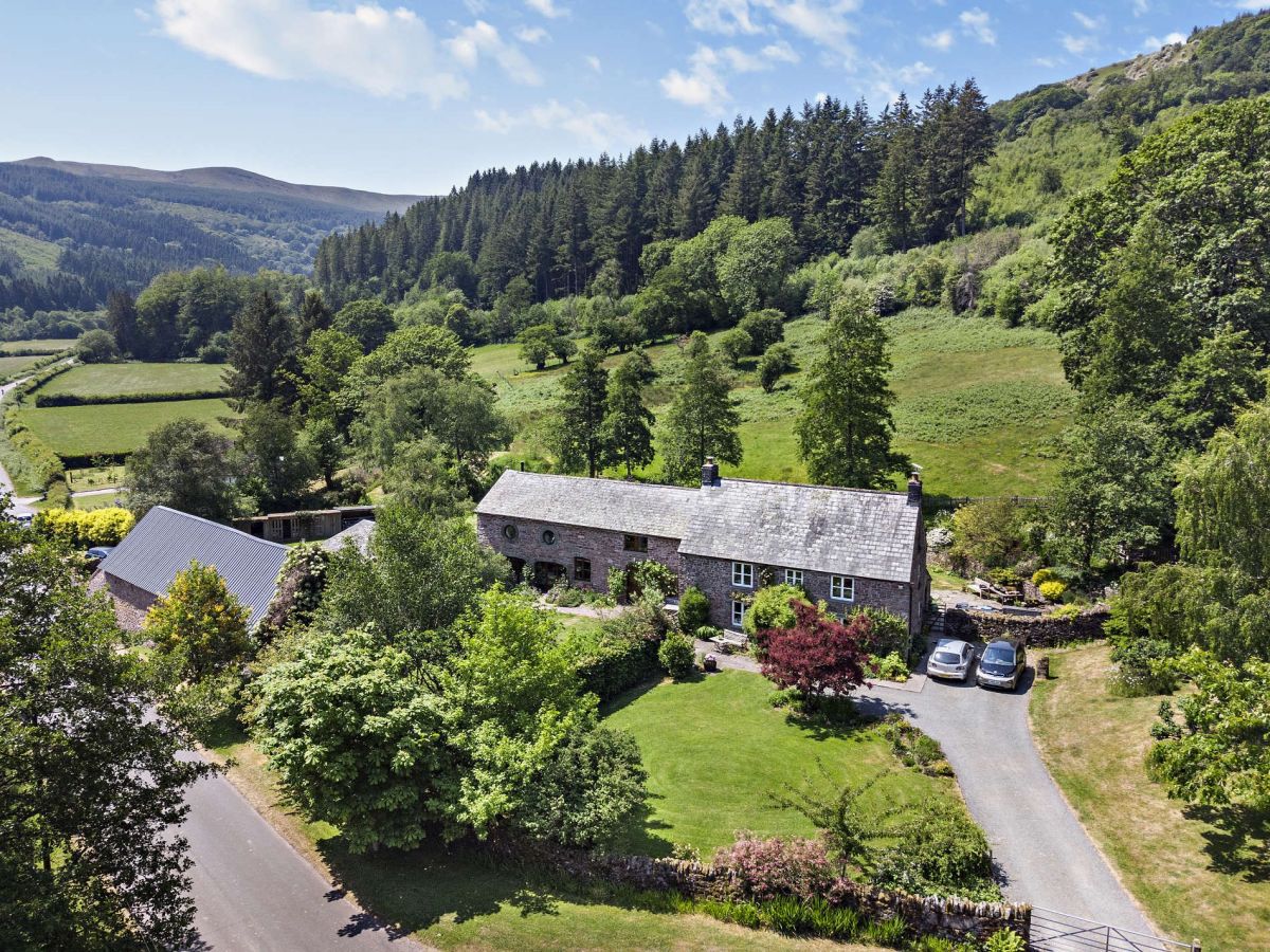 Upper Caerfanell Barn, listing photograph 2