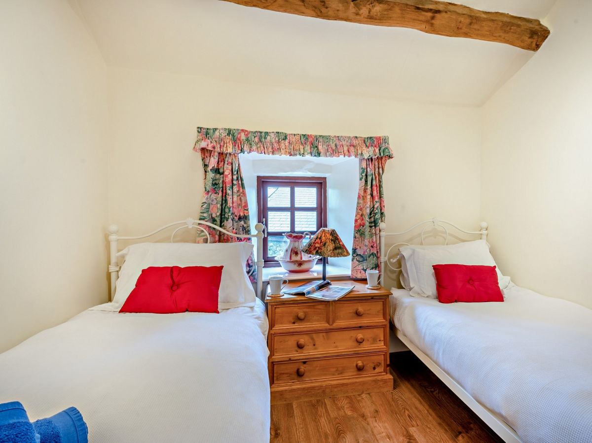 Ganny House, listing photograph 12
