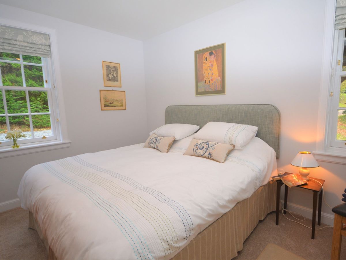 Linnhe Apartment, listing photograph 9