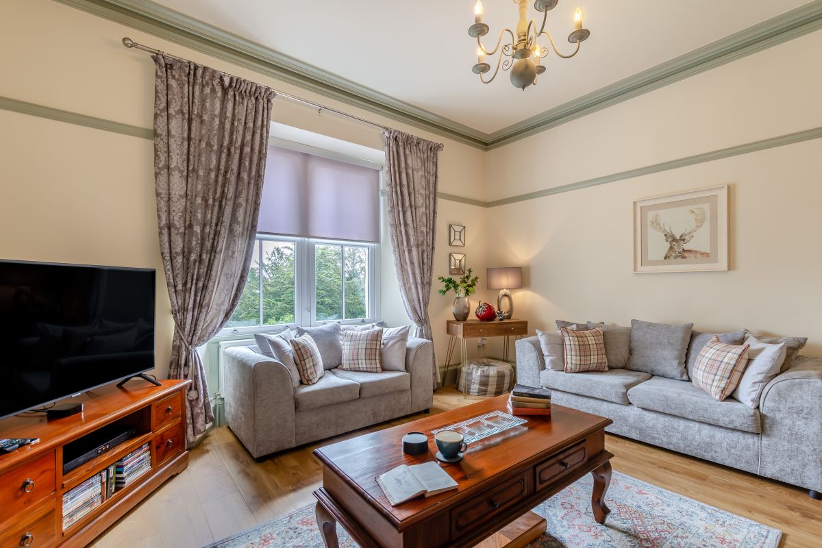 Woodhaven, listing photograph 4