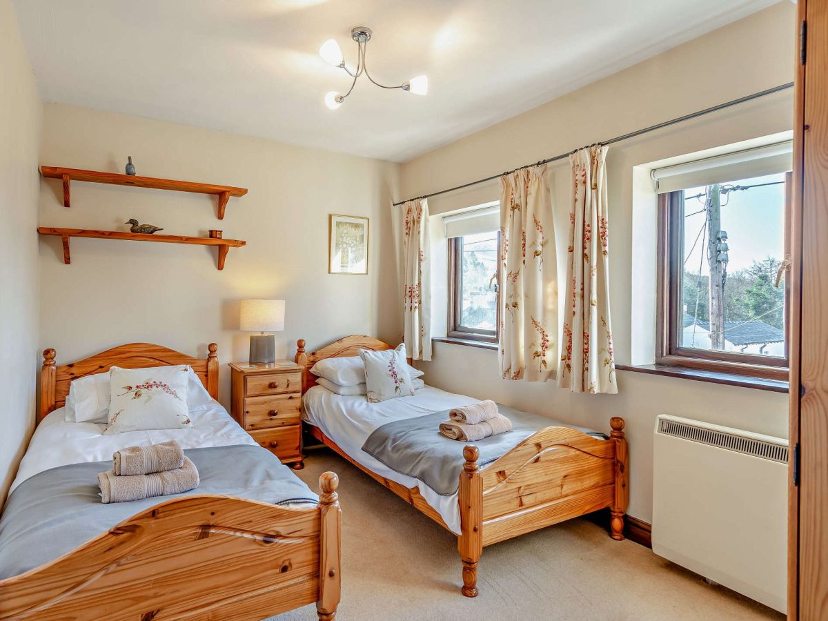 Lynwood Cottage, listing photograph 8