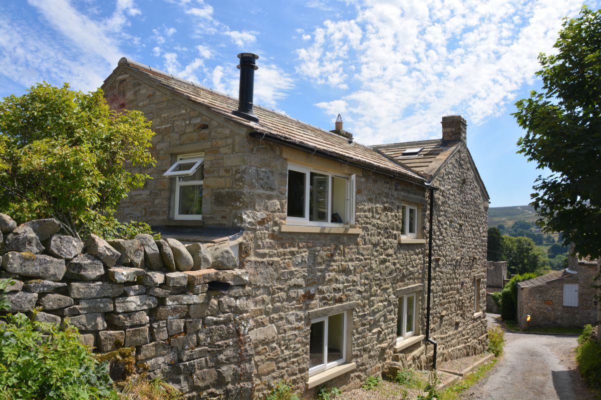 Frog House, listing photograph 12