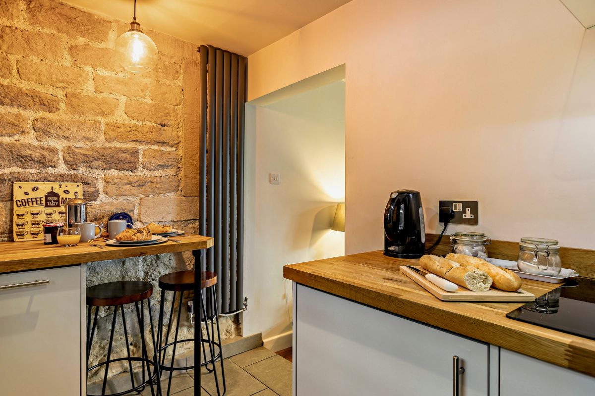 Bumblebee Cottage, listing photograph 8